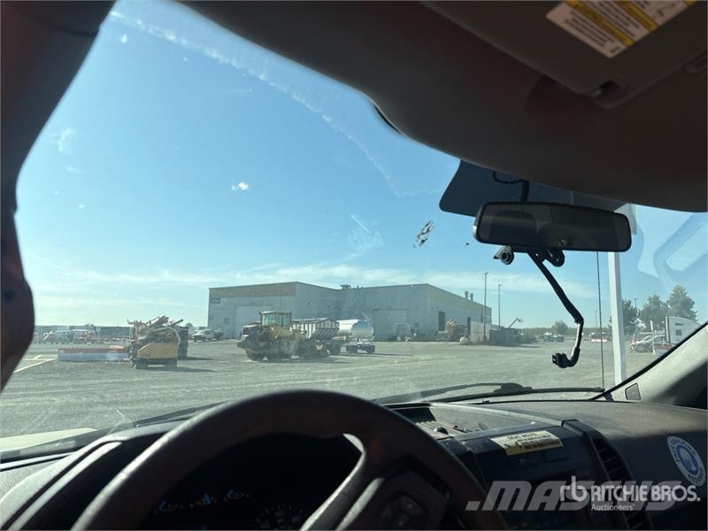 Ford F-150 XL 4x2 Extended Cab Pickup Прочие фургоны