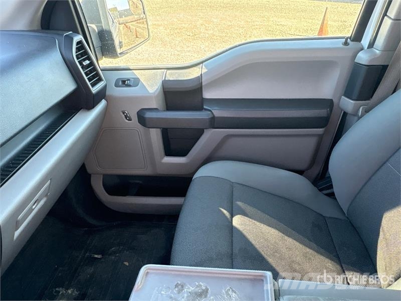 Ford F-150 XL 4x2 Extended Cab Pickup Muu
