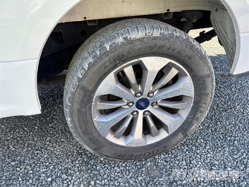 Ford F-150 XL 4x2 Extended Cab Pickup Drugi