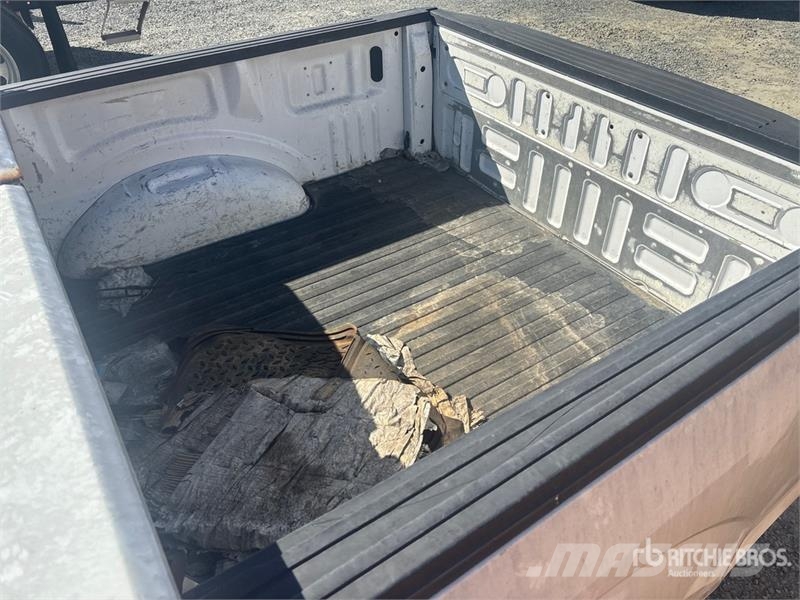 Ford F-150 XL 4x2 Extended Cab Pickup Ostalo