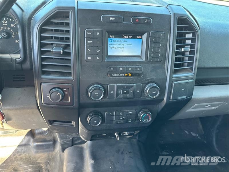 Ford F-150 XL 4x2 Extended Cab Pickup 其他