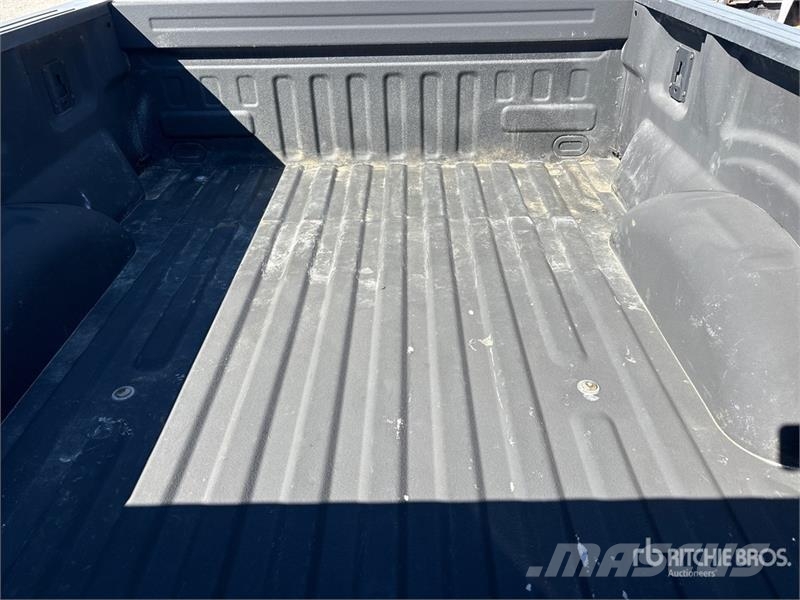 Ford F-150 XL 4x2 Extended Cab Pickup Otros
