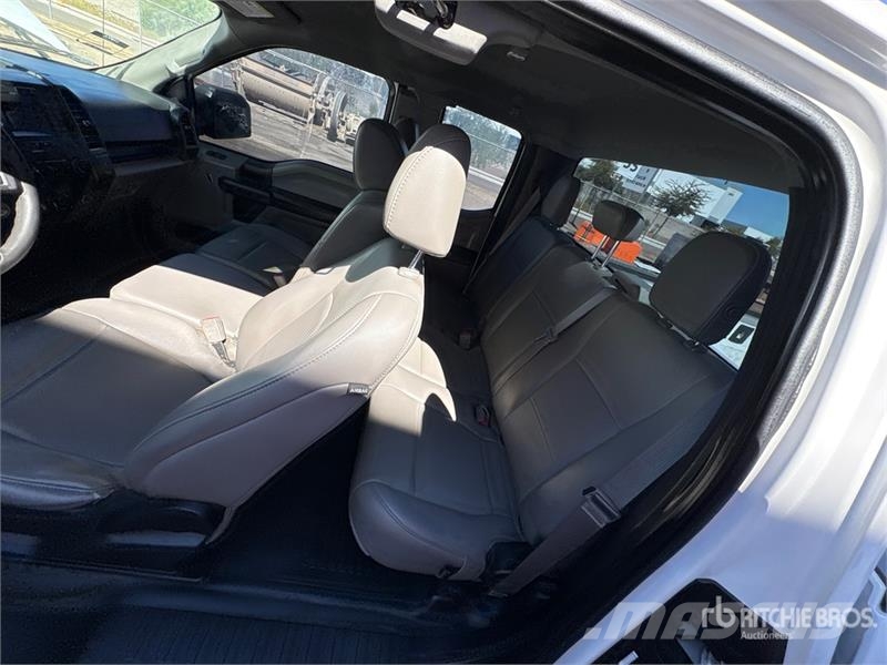 Ford F-150 XL 4x2 Extended Cab Pickup (Inoperable) Ostalo