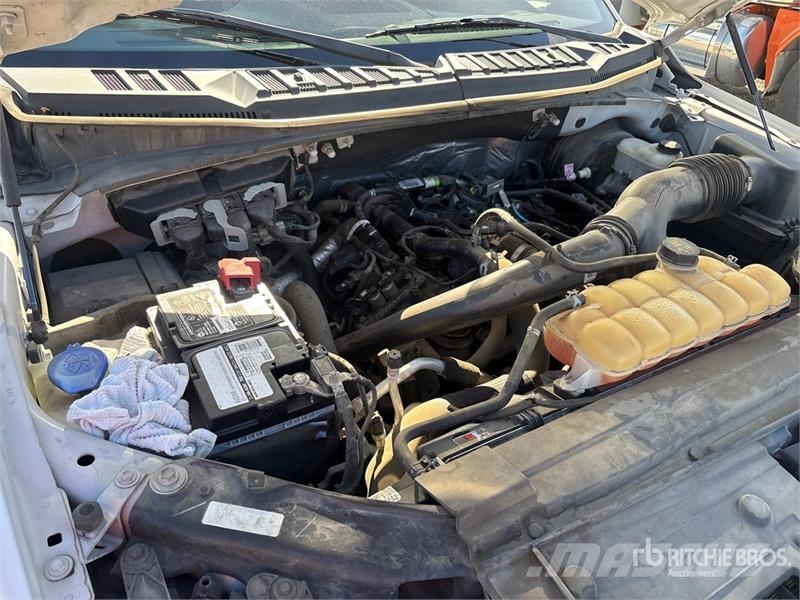 Ford F-150 XL 4x2 Extended Cab Pickup Muu