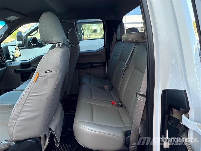 Ford F-150 XL 4x2 Extended Cab Pickup Прочие фургоны