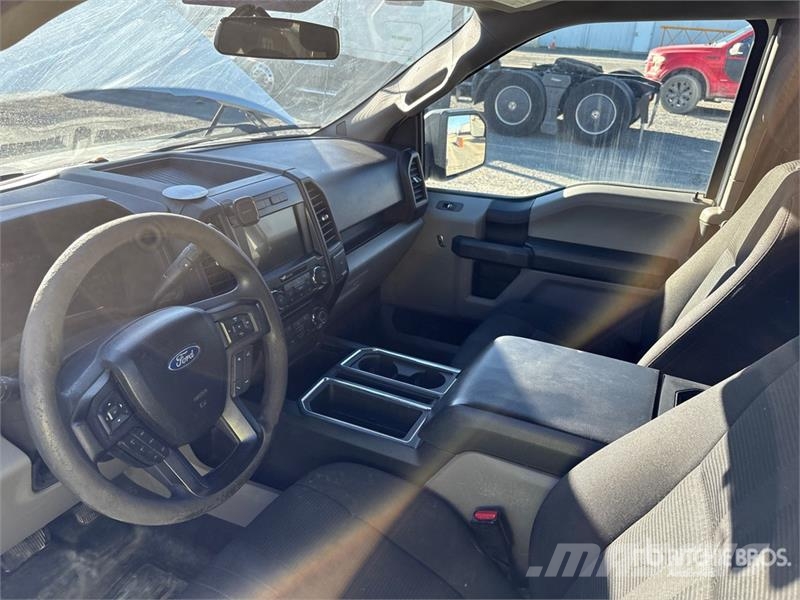 Ford F-150 XL 4x2 Extended Cab Pickup Drugi