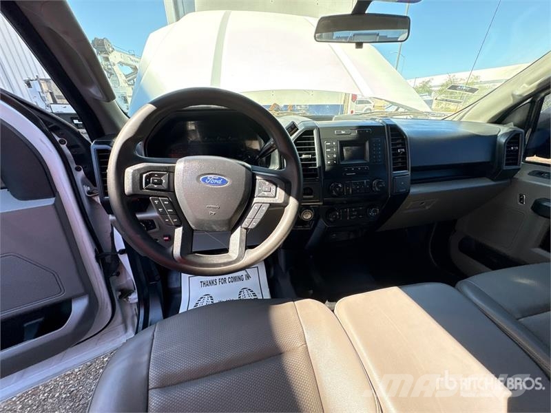 Ford F-150 XL 4x2 Extended Cab Pickup (Inoperable) Ostalo