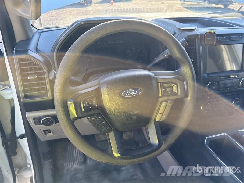Ford F-150 XL 4x2 Extended Cab Pickup Drugi