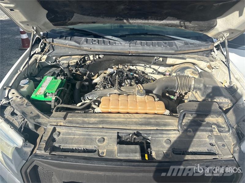 Ford F-150 XL 4x2 Extended Cab Pickup Ostalo