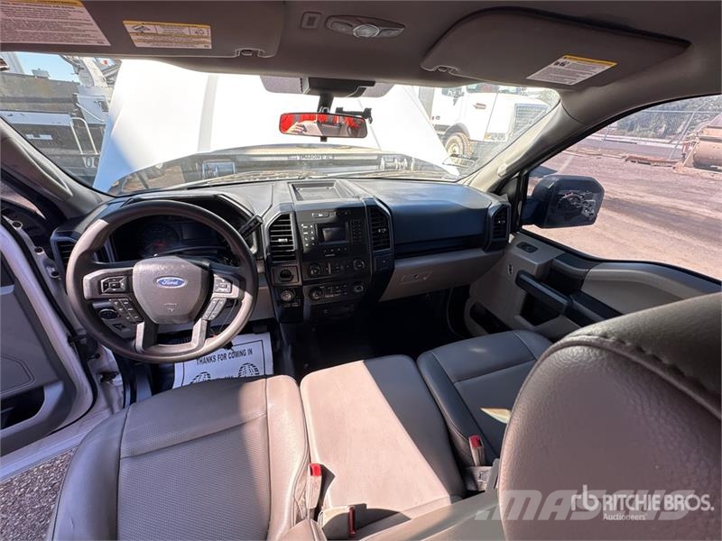 Ford F-150 XL 4x2 Extended Cab Pickup (Inoperable) Ostalo