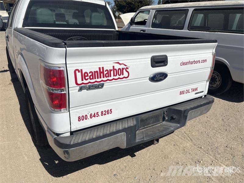 Ford F-150 XL 4x2 Extended Cab Pickup 其他