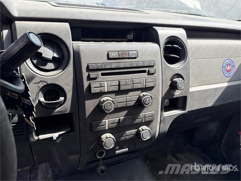 Ford F-150 XL 4x2 Extended Cab Pickup Прочие фургоны