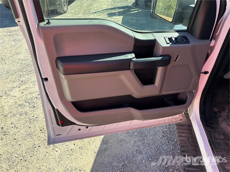 Ford F-150 XL 4x2 Extended Cab Pickup Andre varebiler