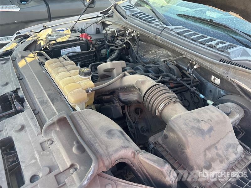 Ford F-150 XL 4x2 Extended Cab Pickup Furgoni altro