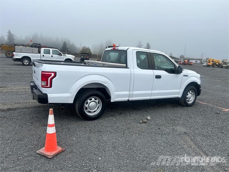 Ford F-150 XL 4x2 Extended Cab Pickup Muut autot
