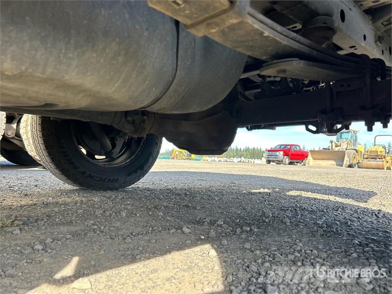Ford F-150 XL 4x2 Extended Cab Pickup 其他