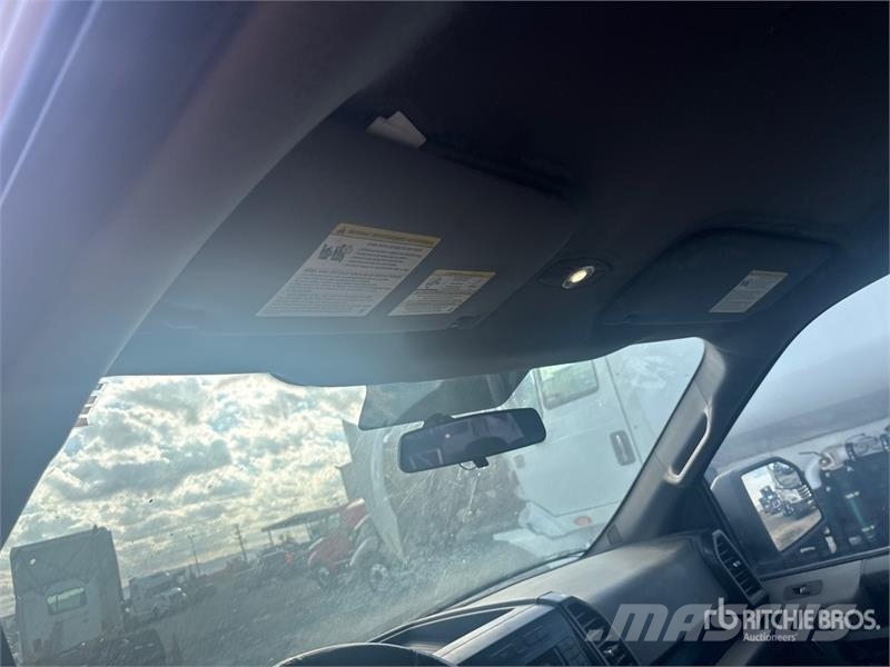 Ford F-150 XL 4x2 Extended Cab Pickup Ostalo