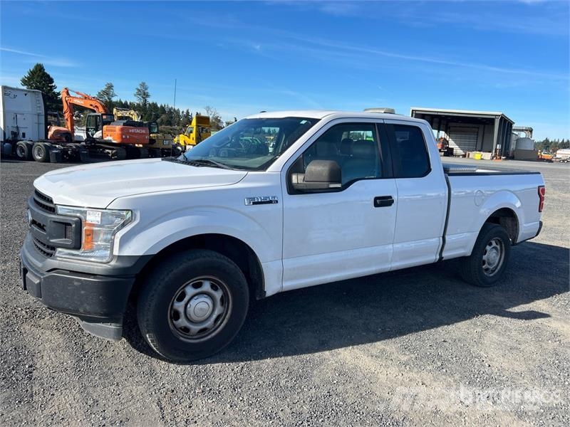 Ford F-150 XL 4x2 Extended Cab Pickup 其他