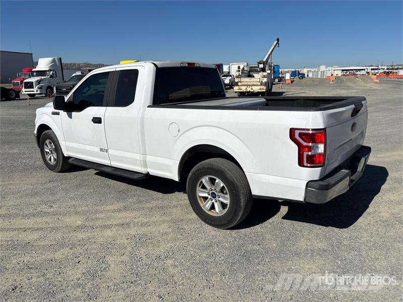 Ford F-150 XL 4x2 Extended Cab Pickup 其他