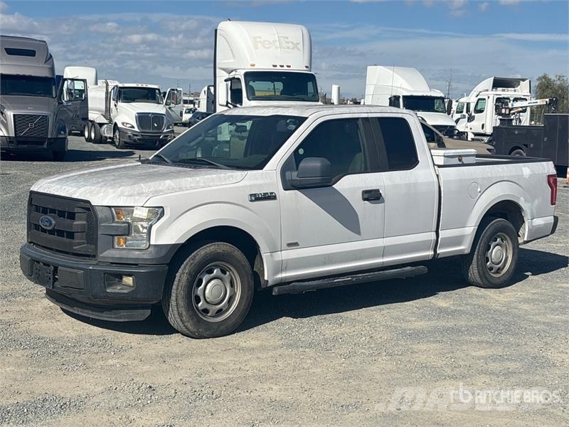 Ford F-150 XL 4x2 Extended Cab Pickup Ostalo