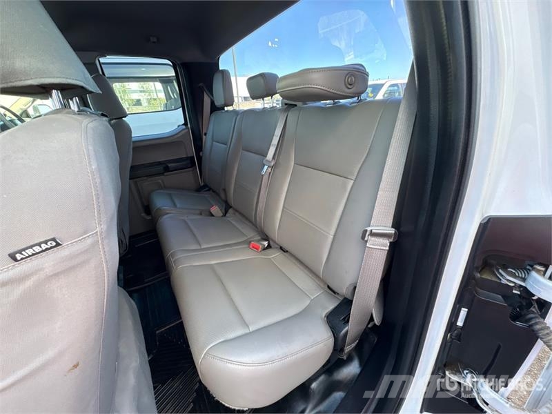 Ford F-150 XL 4x2 Extended Cab Pickup Прочие фургоны