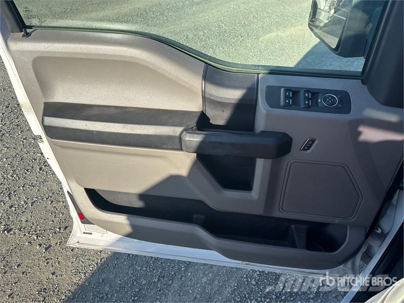 Ford F-150 XL 4x2 Extended Cab Pickup Furgoni altro