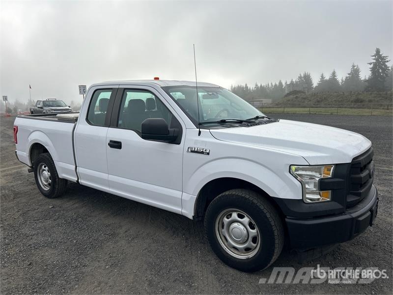 Ford F-150 XL 4x2 Extended Cab Pickup Drugi
