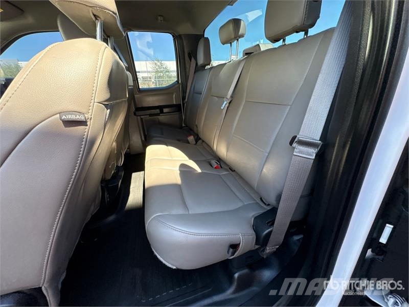 Ford F-150 XL 4x2 Extended Cab Pickup (Inoperable) Ostalo