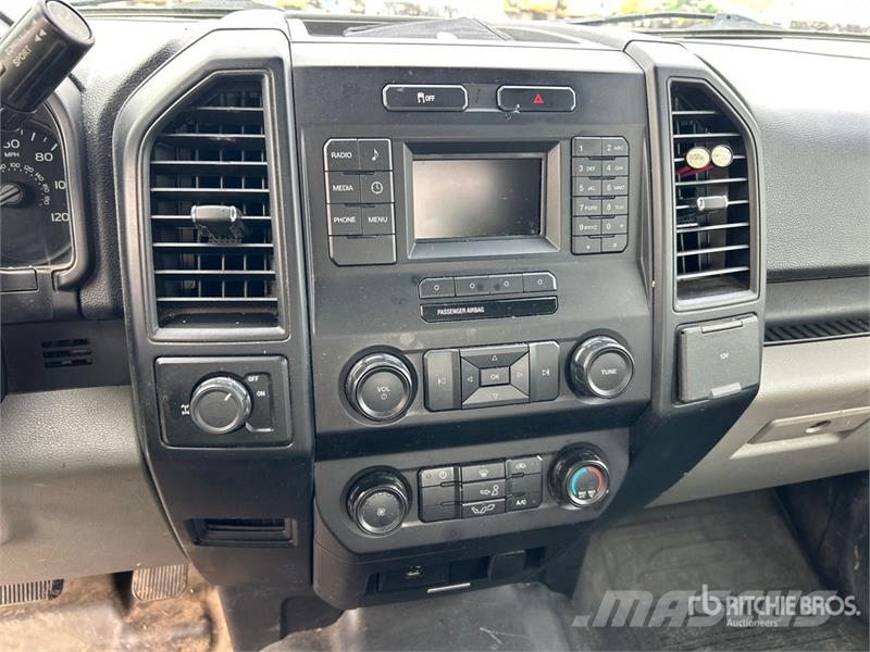 Ford F-150 XL 4x2 Extended Cab Pickup Drugi