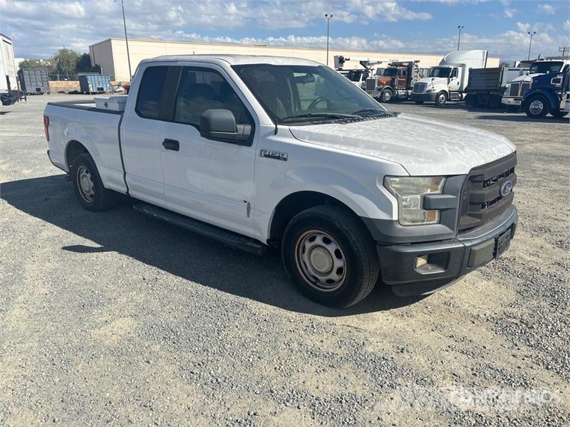Ford F-150 XL 4x2 Extended Cab Pickup Ostalo