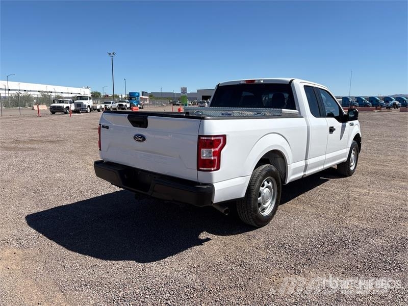 Ford F-150 XL 4x2 Extended Cab Pickup Прочие фургоны