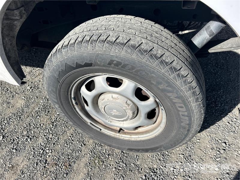 Ford F-150 XL 4x2 Extended Cab Pickup 其他