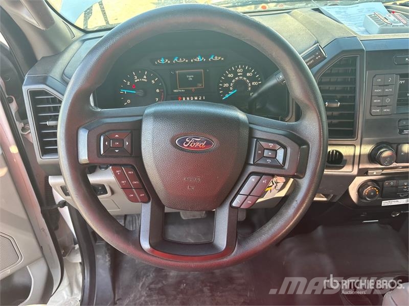 Ford F-150 XL 4x2 Extended Cab Pickup Furgoni altro