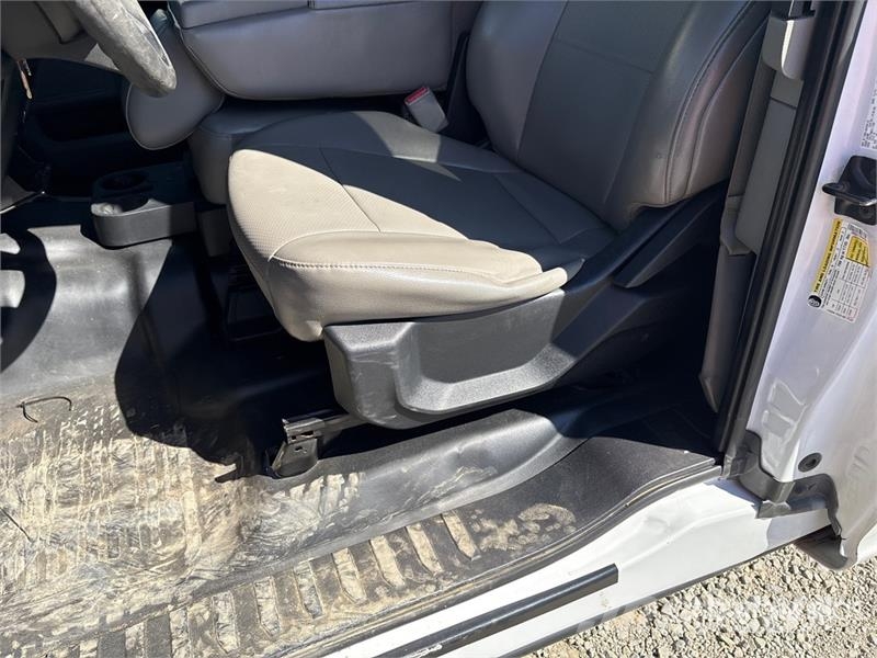 Ford F-150 XL 4x2 Extended Cab Pickup Autre fourgon / utilitaire