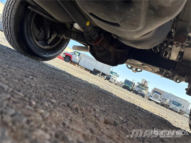 Ford F-150 XL 4x2 Extended Cab Pickup 其他