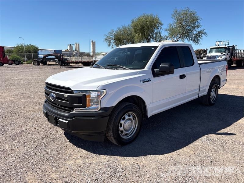 Ford F-150 XL 4x2 Extended Cab Pickup (Inoperable) Ostalo