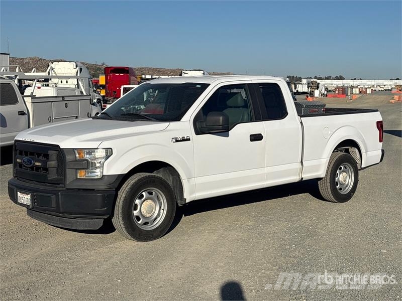 Ford F-150 XL 4x2 Extended Cab Pickup Furgoni altro