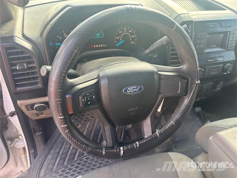 Ford F-150 XL 4x2 Extended Cab Pickup Ostalo