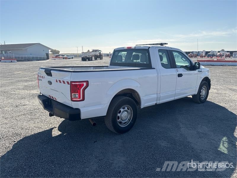 Ford F-150 XL 4x2 Extended Cab Pickup Прочие фургоны