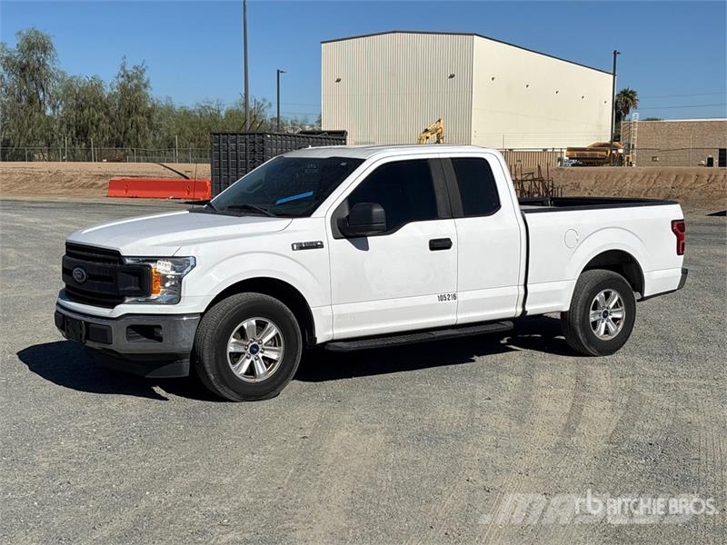 Ford F-150 XL 4x2 Extended Cab Pickup 其他