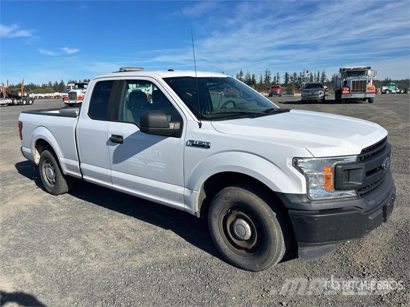 Ford F-150 XL 4x2 Extended Cab Pickup 其他