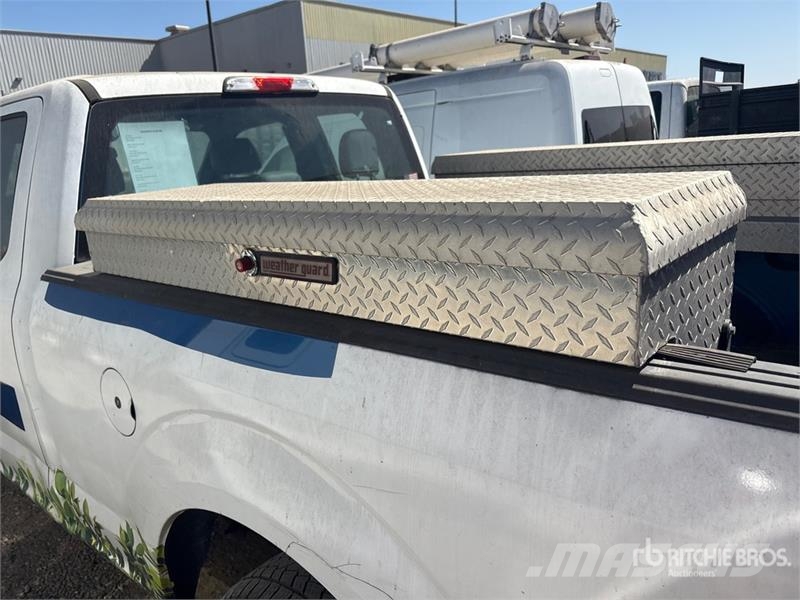 Ford F-150 XL 4x2 Extended Cab Pickup Други