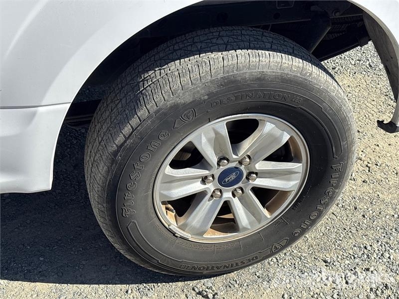 Ford F-150 XL 4x2 Extended Cab Pickup 其他