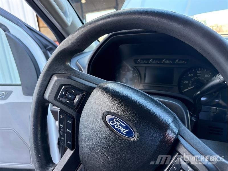 Ford F-150 XL 4x2 Extended Cab Pickup Прочие фургоны