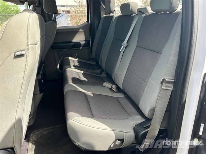 Ford F-150 XL 4x2 Extended Cab Pickup Další