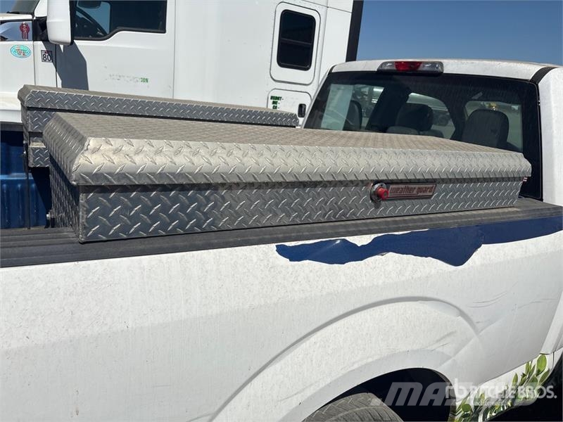 Ford F-150 XL 4x2 Extended Cab Pickup Други