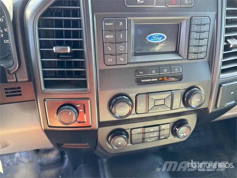 Ford F-150 XL 4x2 Extended Cab Pickup Andre varebiler