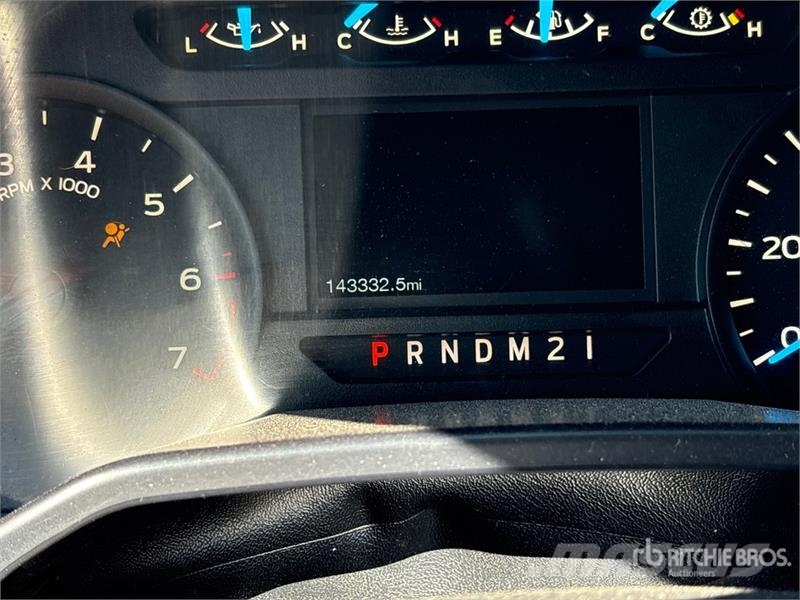 Ford F-150 XL 4x2 Extended Cab Pickup Autre fourgon / utilitaire