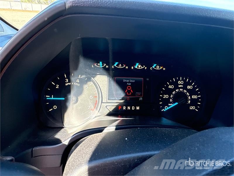 Ford F-150 XL 4x2 Extended Cab Pickup Muu