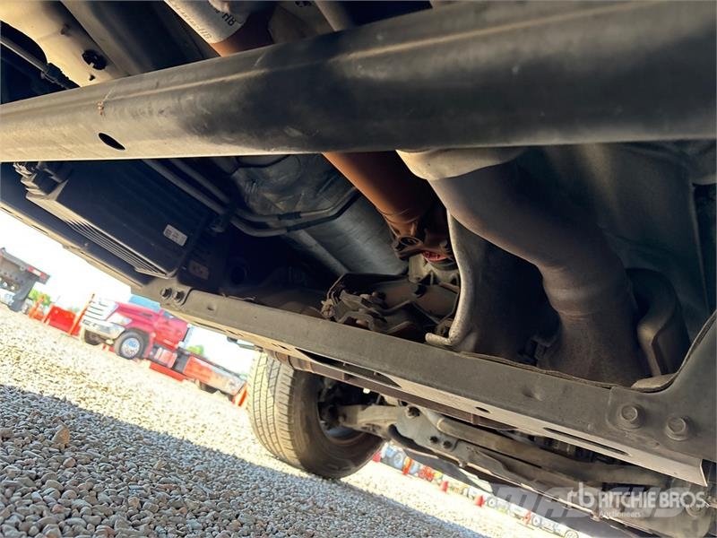 Ford F-150 XL 4x2 Extended Cab Pickup Otros